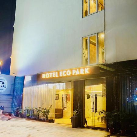 New Town Hotel Eco Park מראה חיצוני תמונה