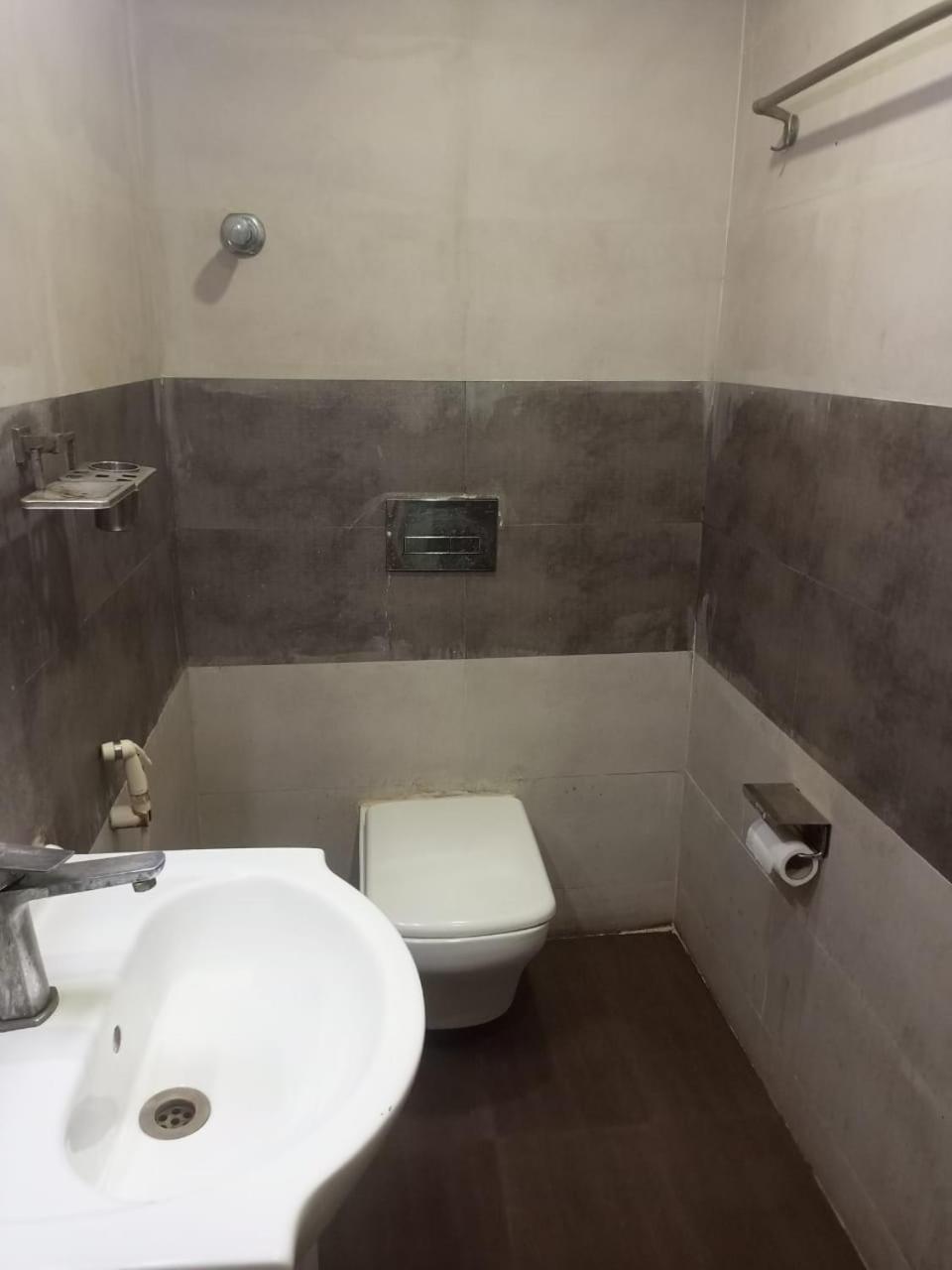 New Town Hotel Eco Park מראה חיצוני תמונה